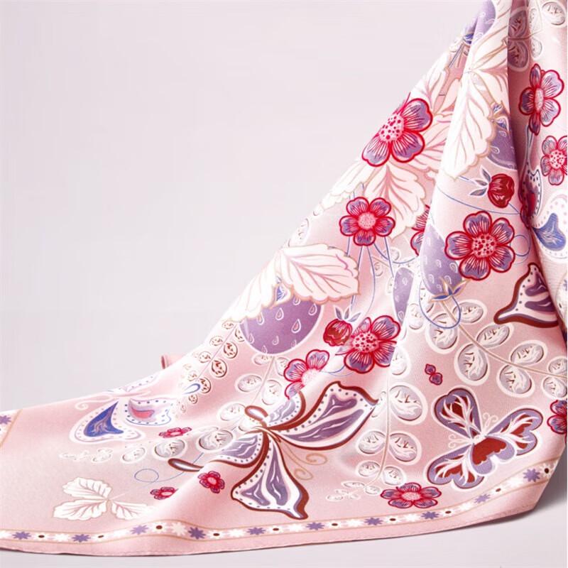 Yilian Silk Scarf & Tie Gift Set