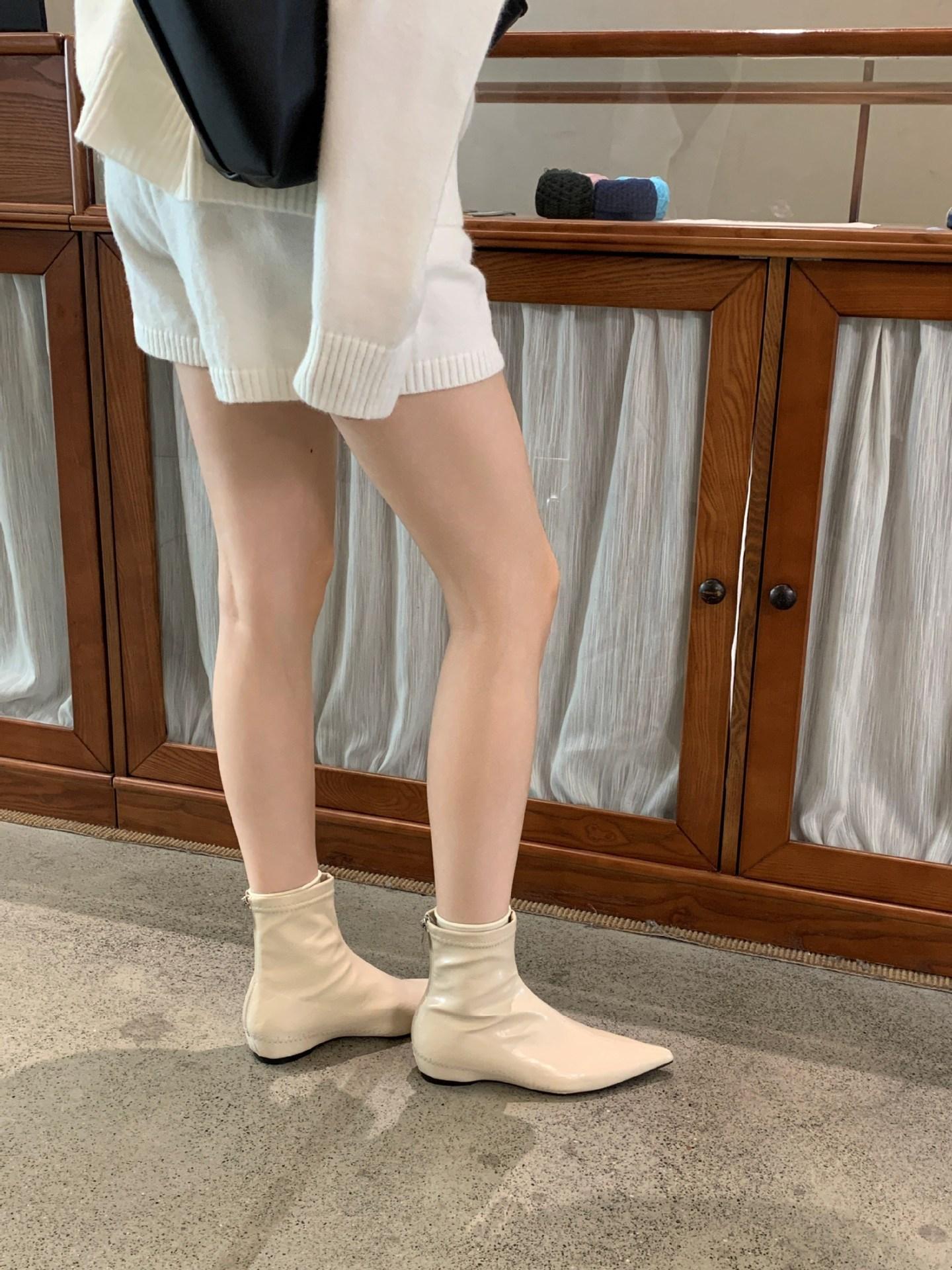 2025 French pointed retro elastic thin shoes wedge heel low heel design women's shoes short boots light commuter women's boots cm colore marrone scuro