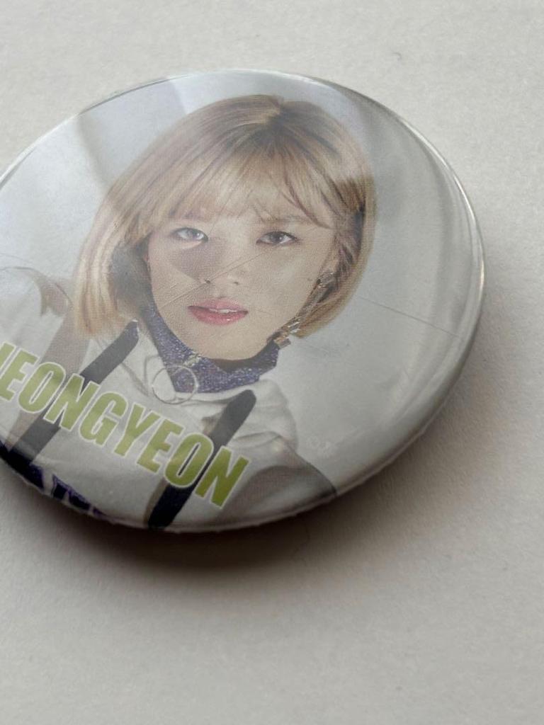 [USED] TWICE Jeongyeon Can Badge