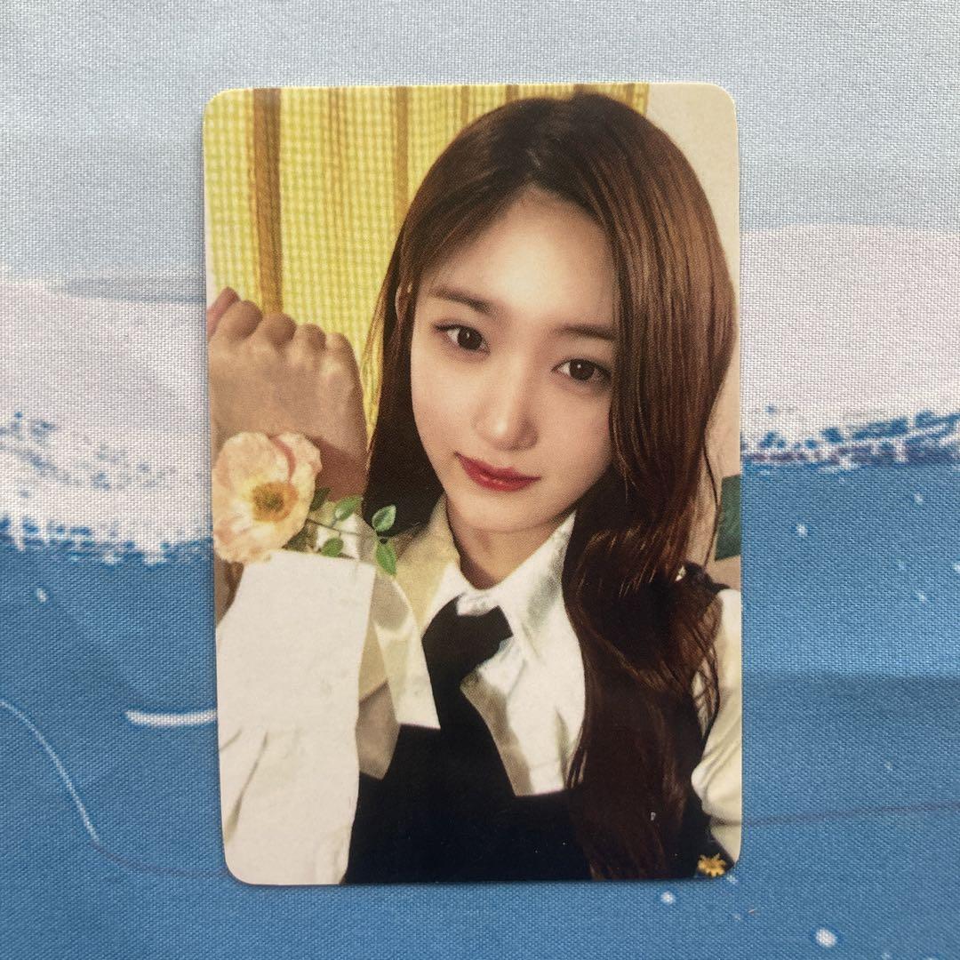 

[USED] IVE Fancon The Prom Queens Dive 1st Period Iso Trading Card