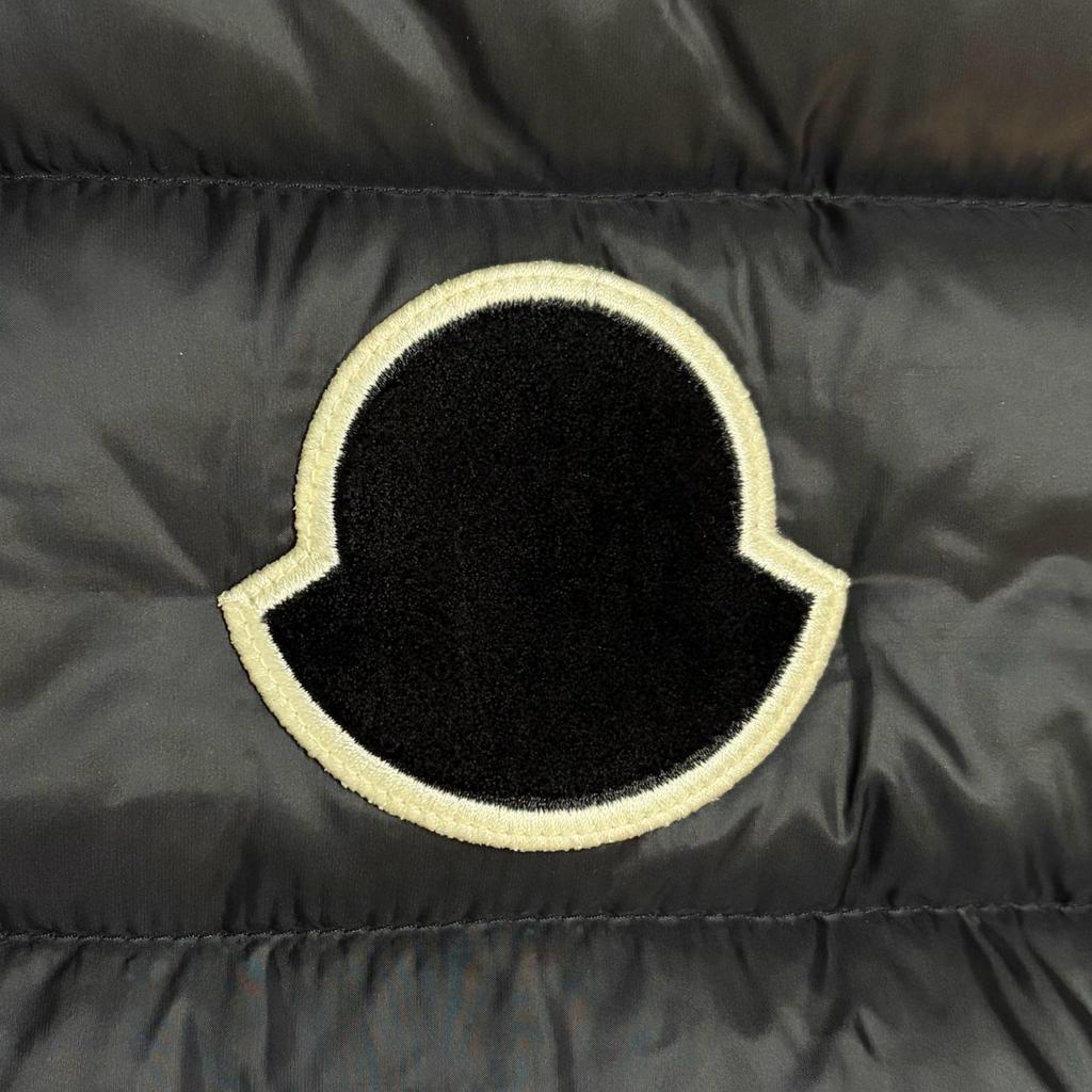 MONCLER SASSIERE Down Jacket Black Men's Size M (1) Model F20911A20500C0571