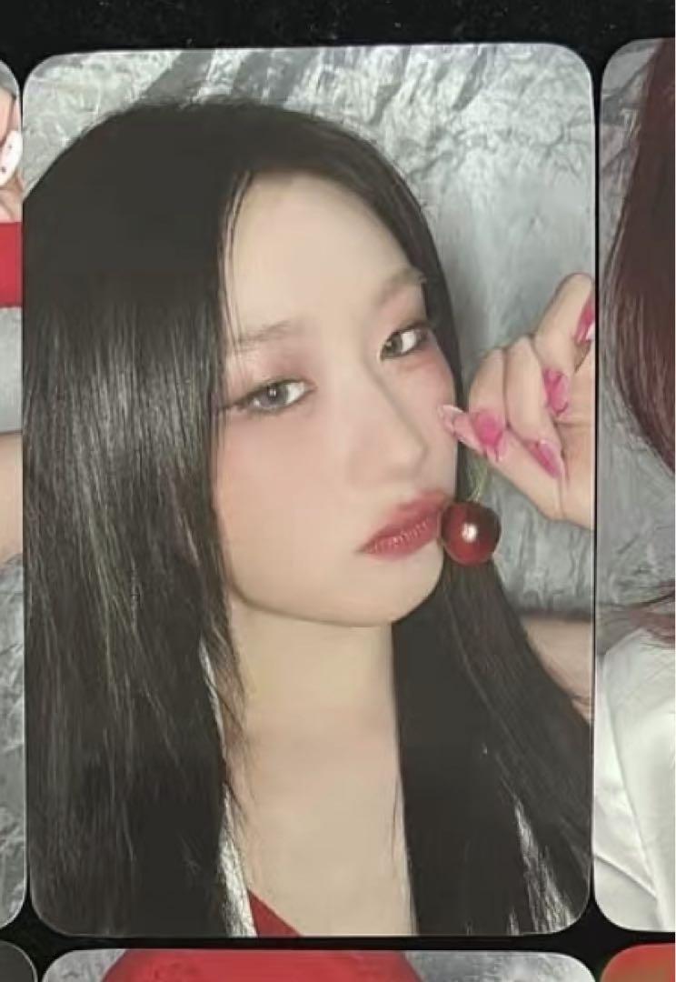

[USED] itzy Chaeryeong GWBG soundwave pre-order bonus trading card