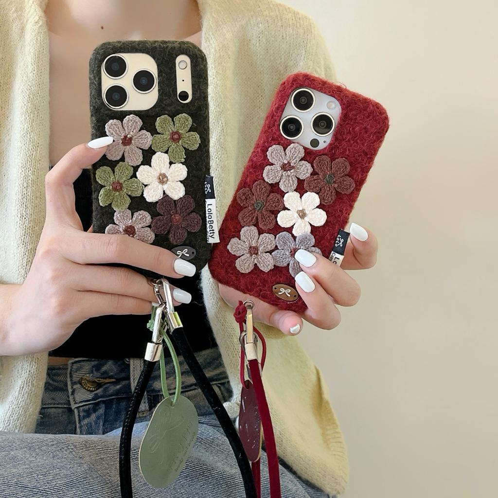Autumn and winter plush flower is suitable for 17 Apple 16promax mobile phone case 15pro all-inclusive 14 anti-drop 13 protective case