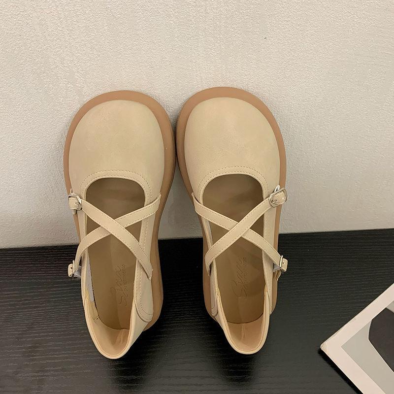 

Shallow single shoes women s 2025 new spring and summer fashion two wear small leather shoes with skirts soft flat loafers 35