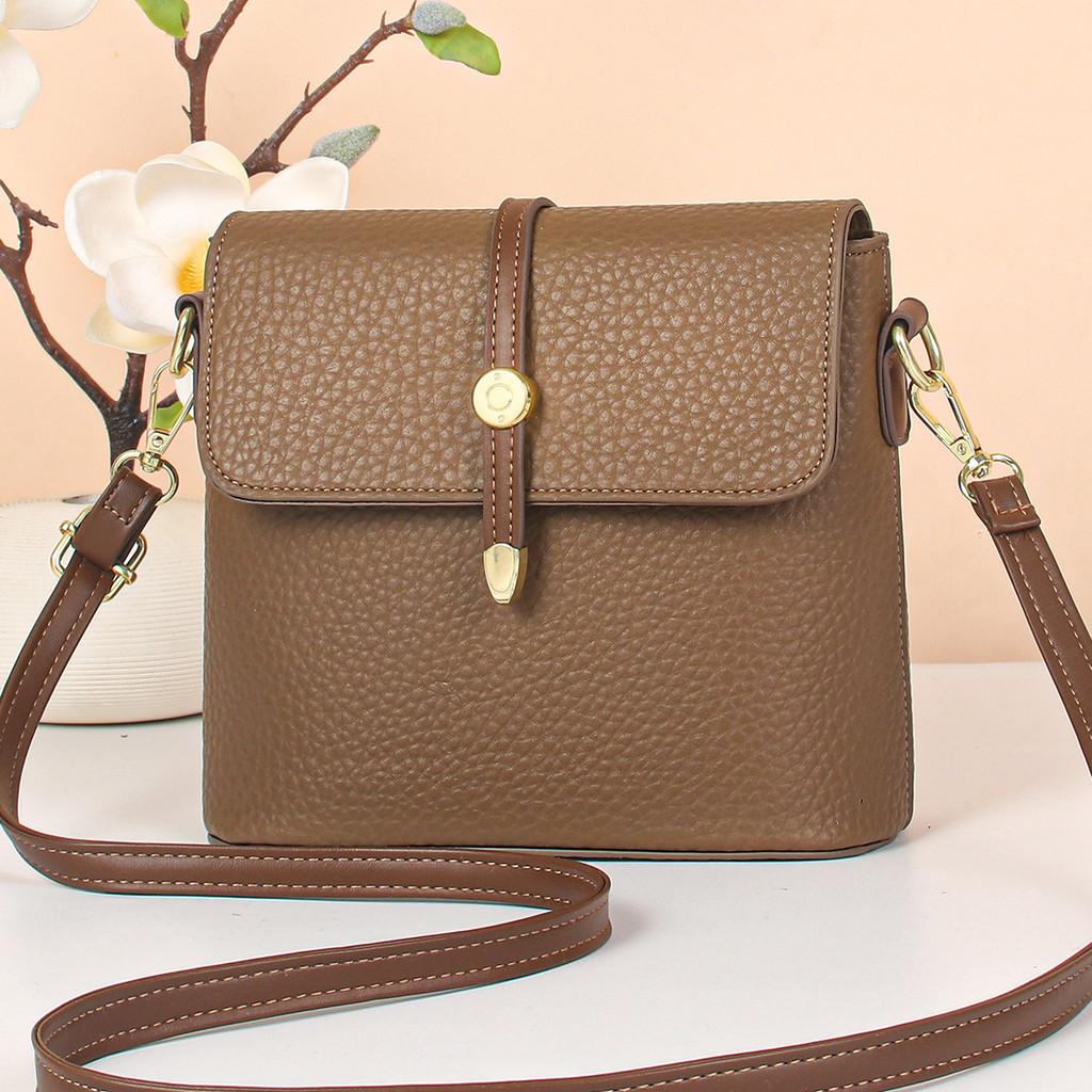 

Elegant White Pu Womens Crossbody Bag Chic Modern Design Versatile Daily Use Caramel