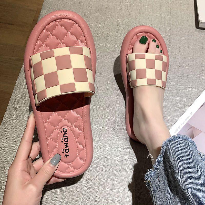 Sandals Bedroom Bathroom Shoes for Women Plaid Woman Slippers Flat Slides Summer Footwear Waterproof Stylish Casual Small Size