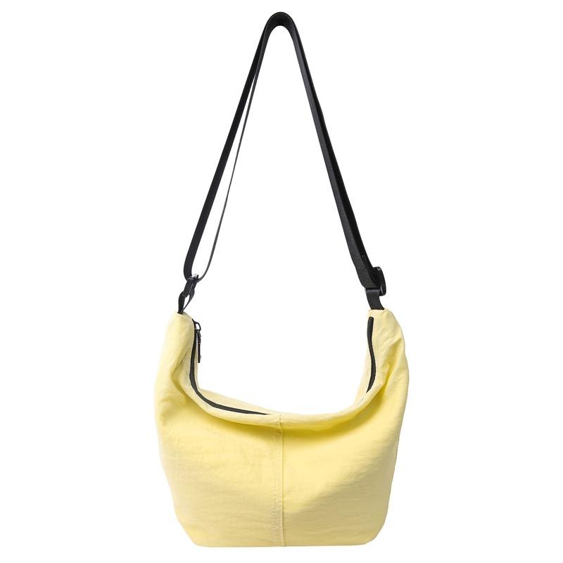 Crossbody bag women's shoulder bag large capacity 2025 summer new bag fashion dumpling bag trend simple cloth bag