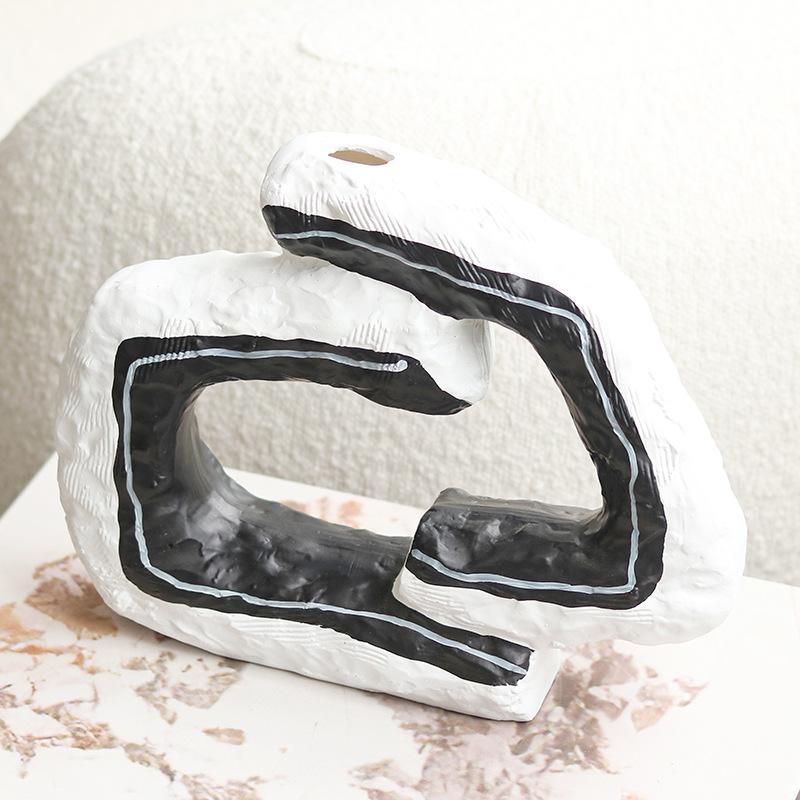 Modern Black and White Geometric Hollow Flower Utensils, Living Room Entrance Decorations, Model Room, Home Art, Simple Vase Decorations