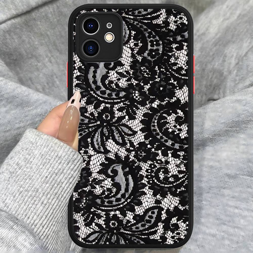 Lace Pattern Phone Cases For IPhone 16 15 14 Plus 13 12 11 Pro Max Matte Oft Bumper Phone Cover
