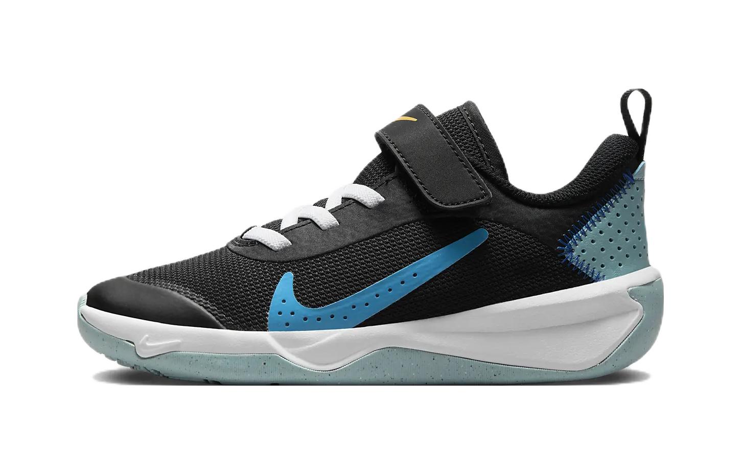 

Nike Omni Multi-Court PS Black Blue Lightning DM9026-005 31