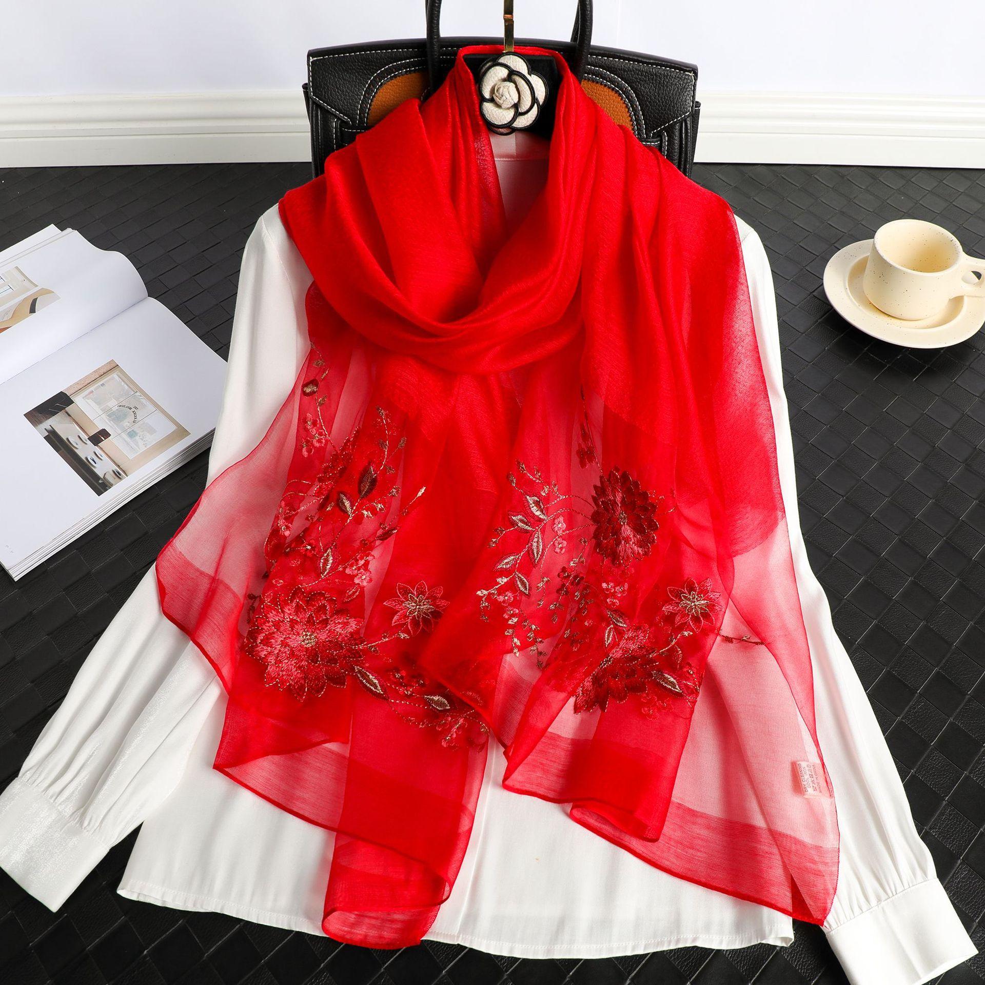 Новый шелковый шарф 2025 для женщин, вышитый платок, шаль, женский шерстяной цветочный буфанда, пляжные столы, хиджаб, головные платки, хиджаб, эшарп