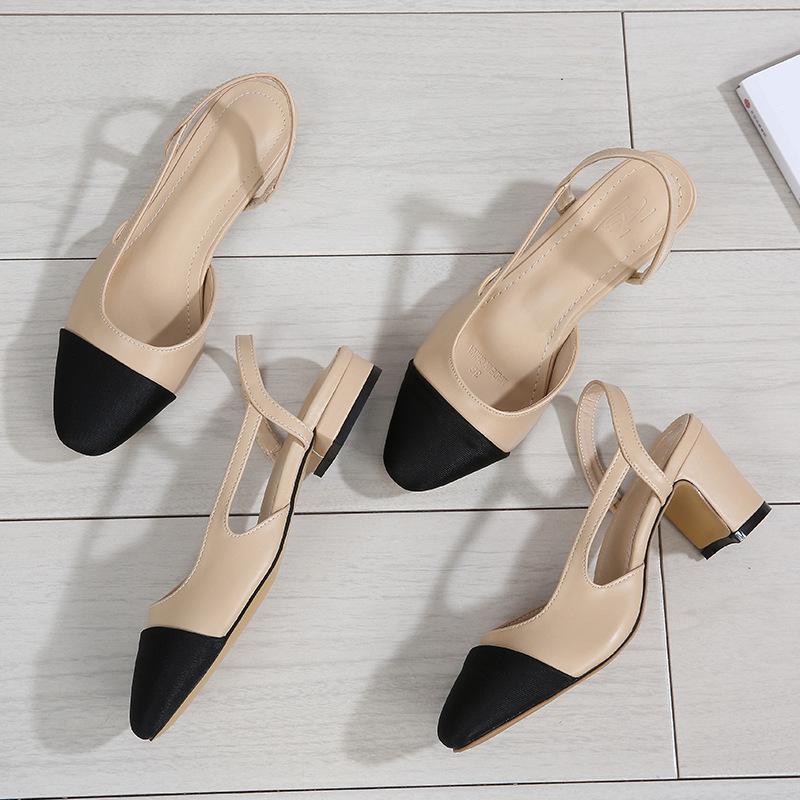Modische Koreanische Stil Farbkombination Spitz Zehen Niedriger Quadratischer Absatz Flache Sandalen für Damen Party Lässig Damen Tägliches Schuhwerk