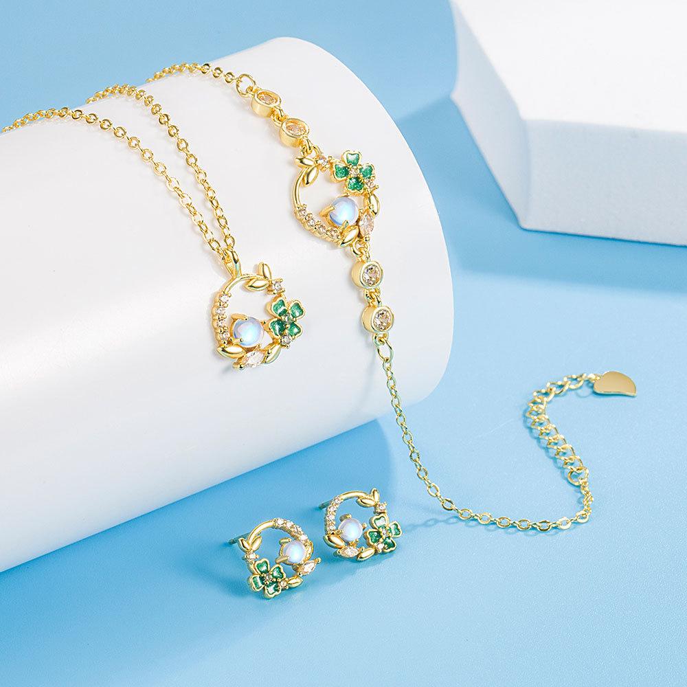 Elated Necklace Stud Earrings Set Women'S Valentine'S Day Gift Wreath Pendant Romantic Bracelet