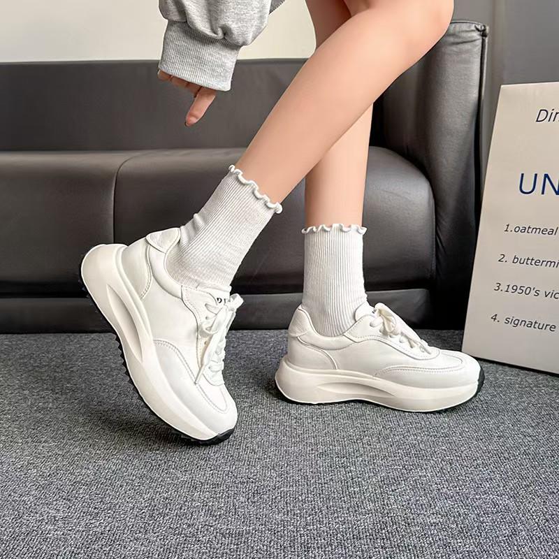 The first layer of cowhide dad shoes women's spring new sports and leisure shoes versatile and lightweight white shoes