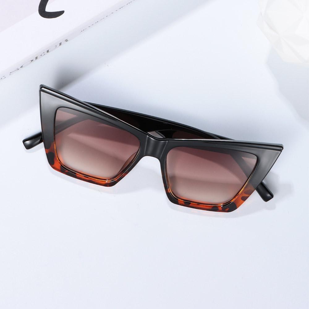 Vintage Y2K Cat Eye Sunglasses for Women & Men Oversized Square Sun Glasses Fashion Shades for Beach Vacation UV400 Protection