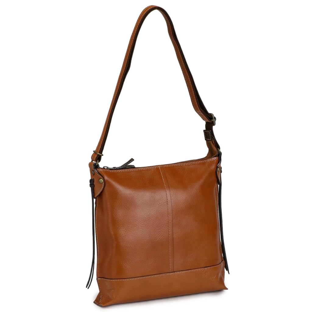 

Made in Japan Cowhide Shoulder Bag Camel [Sakura] Women s верблюд