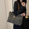 Nowe modne torby płócienne na zakupy i podróże Nowe popularne torebki damskie Duża pojemność Torby na ramię z motywem lamparta