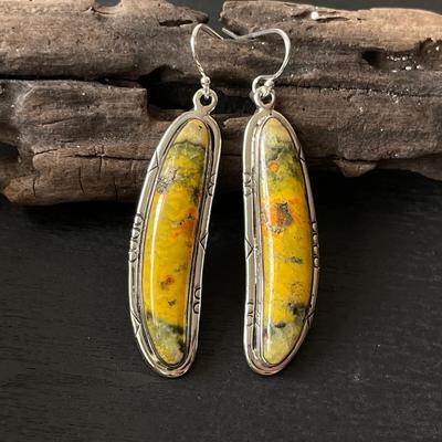 Vintage-Ohrringe mit gelbem Stein, geometrisch, lang, handgraviert, Metall, für Damen, Modeschmuck, böhmischer Femmel