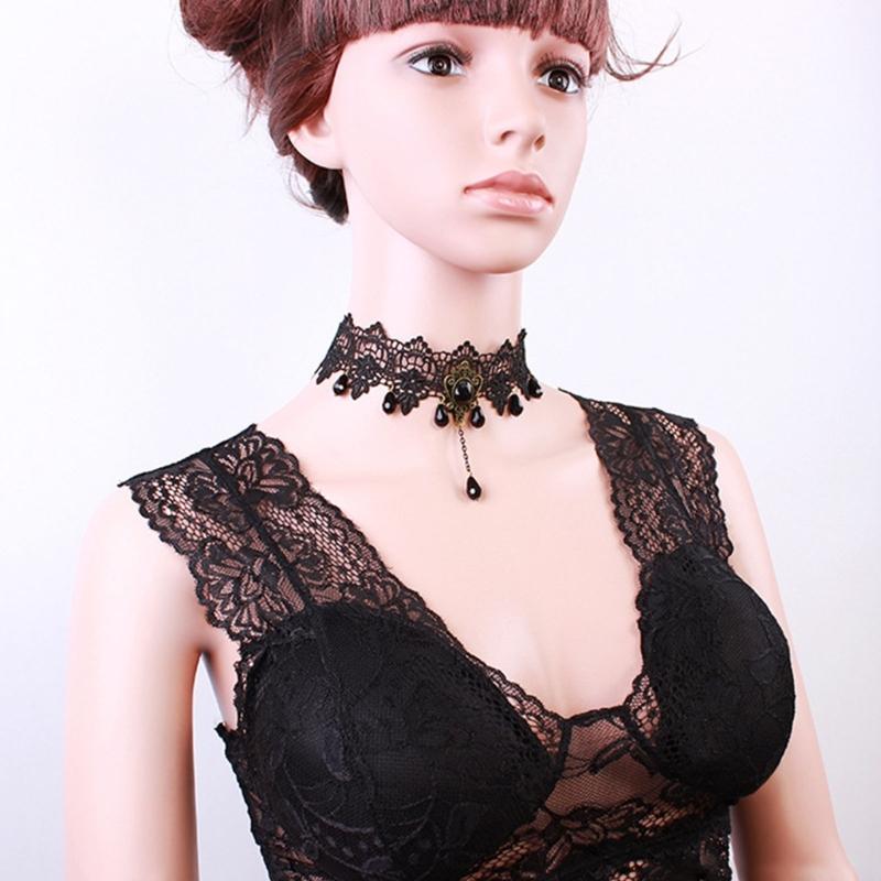Elegant Lace Choker Necklace for Women Punk Styles Choker with Crystal Decors Perfect for Halloween and Cosplay Party