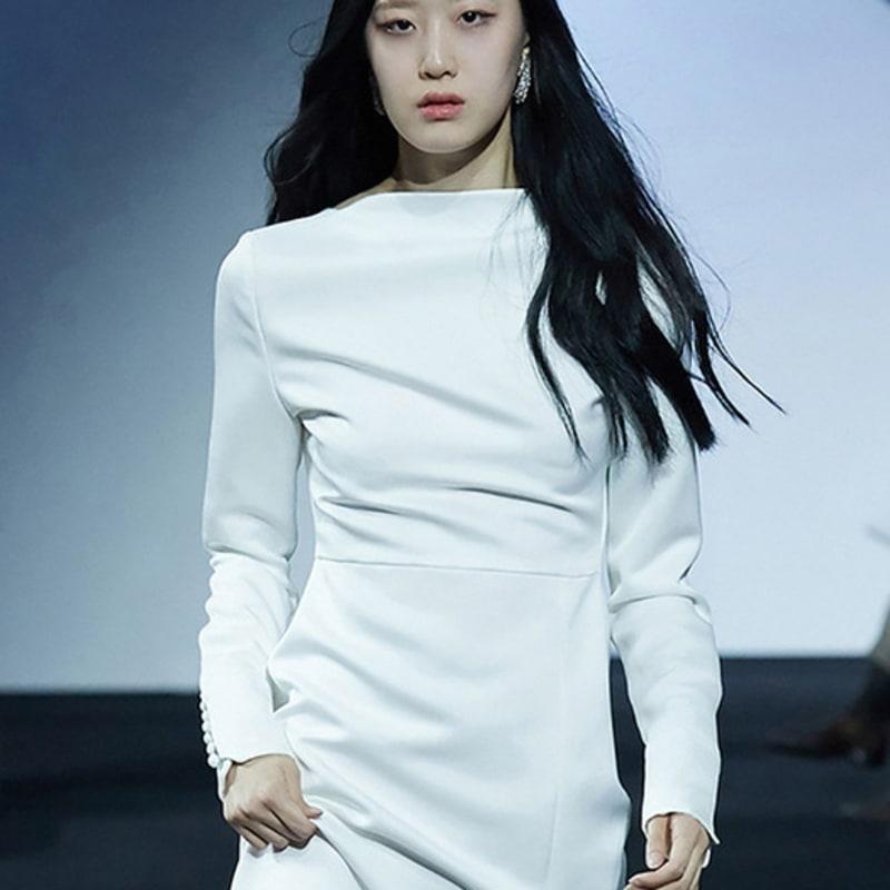 METROCITY JEWELRY Brillante White Earrings A231BE0743WPA