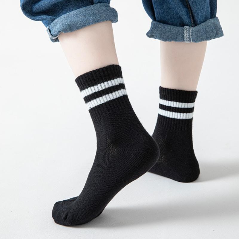 1Pair Children's Socks Spring Summer Thin Mesh Breathable Boys Girls Middle Tube Cotton Socks Black White Grey Student Sports Socks