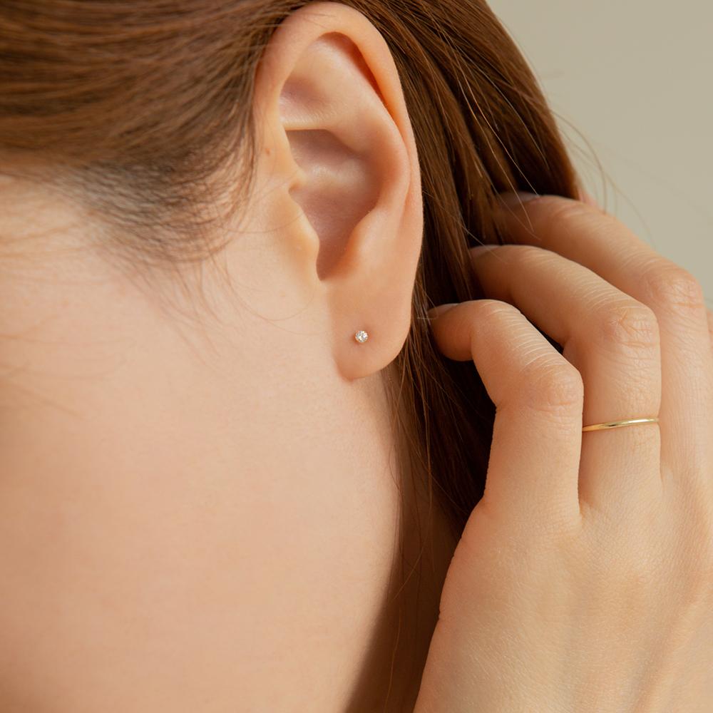 Lunne 14K Simple Cubic Earrings (14K Gold) #Es01