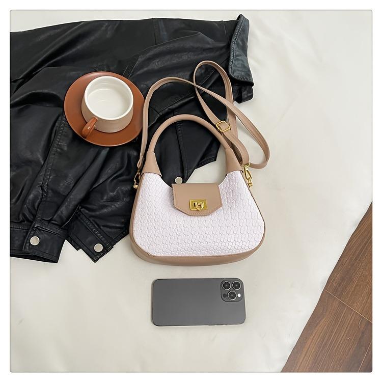 Απλή γυναικεία τσάντα ώμου tote