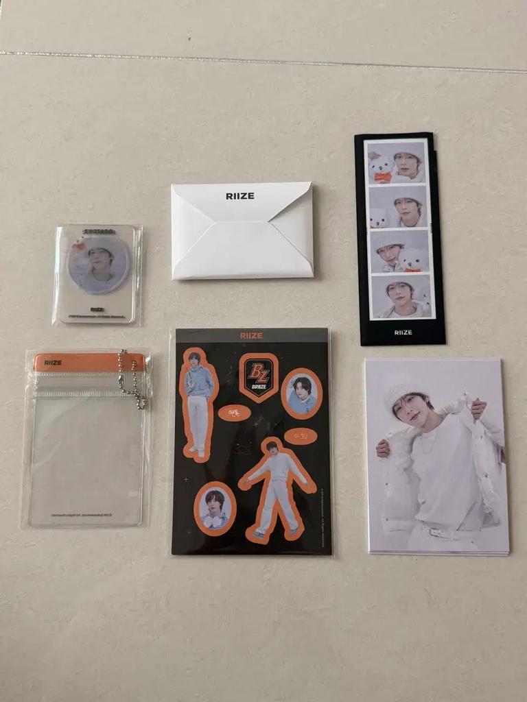 RIIZE Membership Kit (New Product) + 1 Official Poka Card (Doesn't Win)