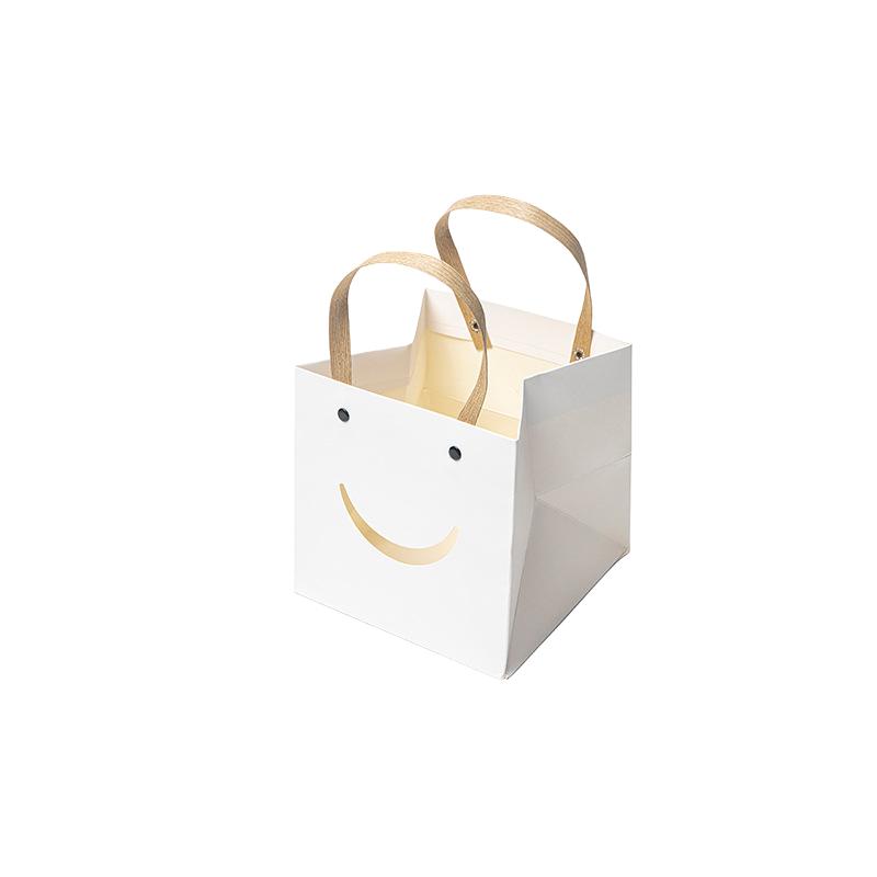 

12pcs Smile Face Square Paper Gift Bags with Handles for Bakery Cake Candy Small Gifts Party Favor Retail Packaging 12pcs&12x12x12cm белый