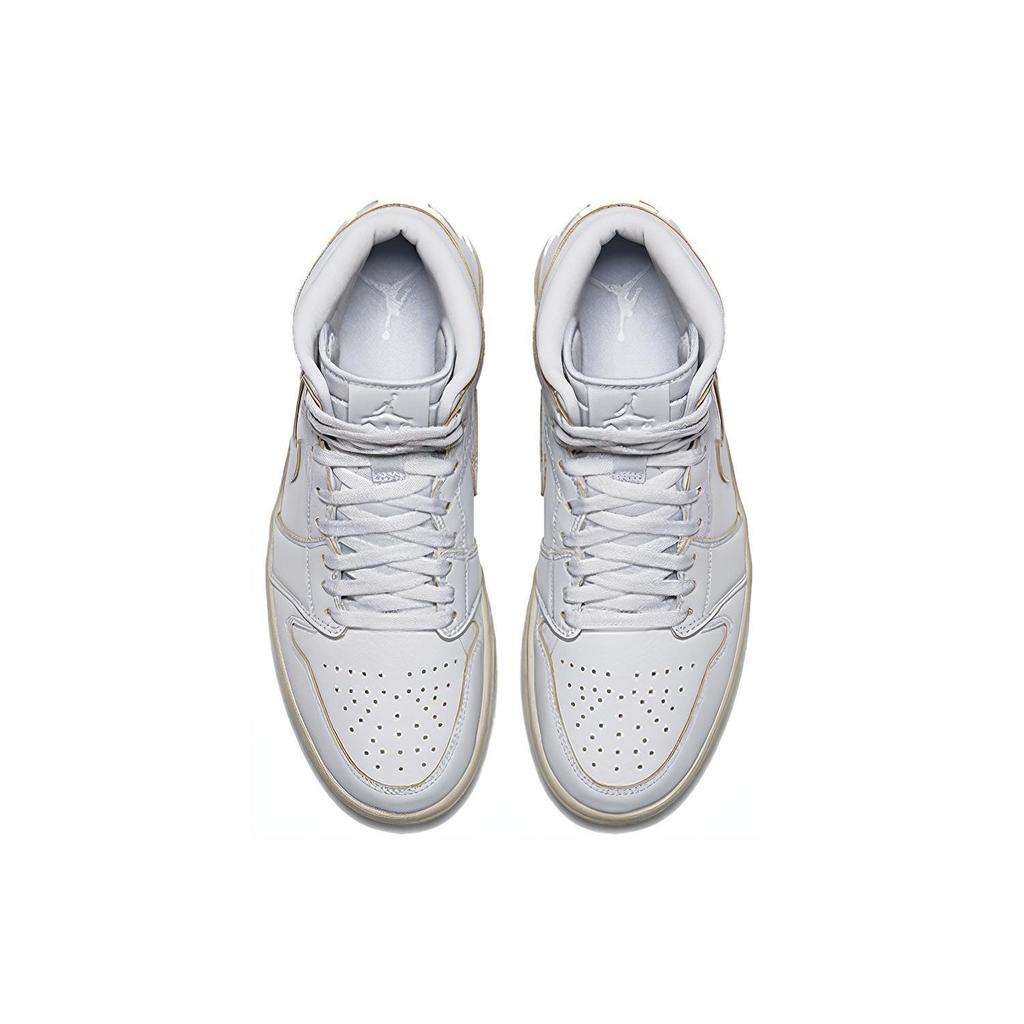 Air Jordan 1 Retro High Premium 'Pure Platinum' AA3993-030