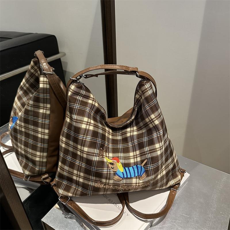 Commuter large-capacity bag women's new popular wax sausage dog double shoulder back bag single shoulder messenger bag tote bag