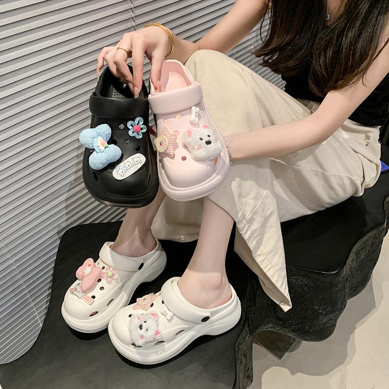 Stepping On Shit Hole Shoes Women Wear Outside the Summer of 2025 New Beach Leisure Thick-soled Daily Bag Head Cool Slippers