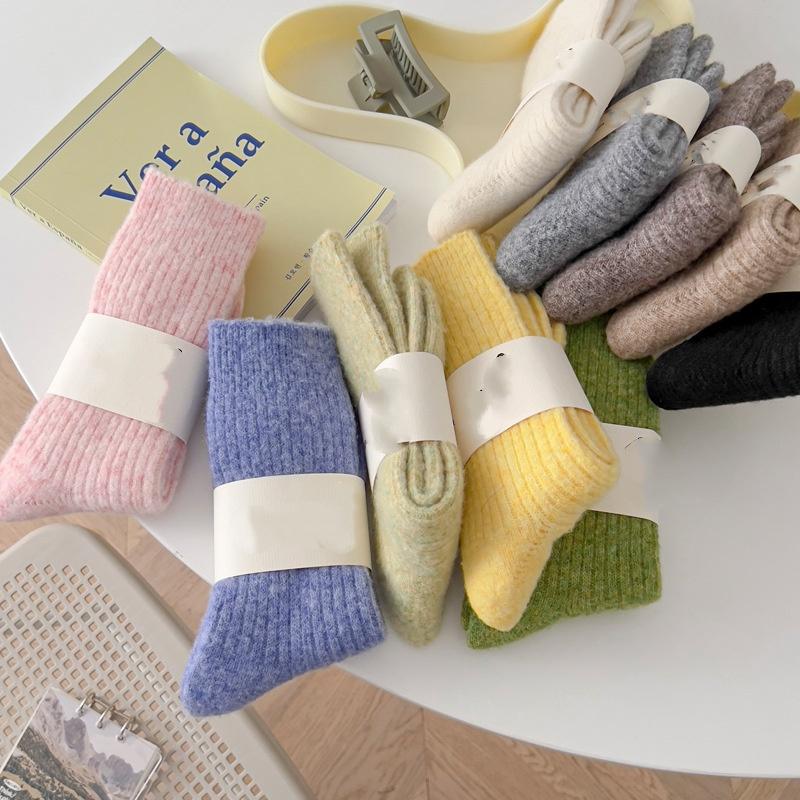 Hotsale Japanese Style Wool Blend Socks Solid Thick Warm Women Socks for Autumn Winter Cozy