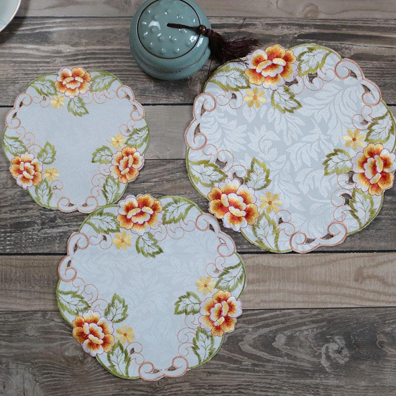 

НОВЫЙ атласный цветок розы вышитый салфетка для стола свадебный рождественский праздничный коврик для кухни украшение стола и аксессуары round 20cm