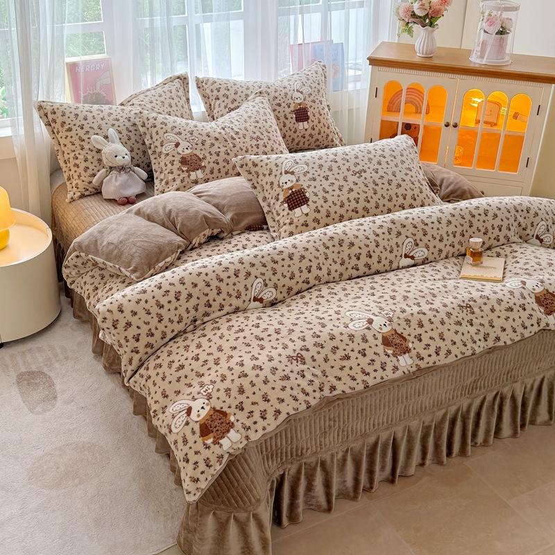 Thickened Milk Fleece Bed Cover Four-Piece Set, Fleece Bed Sheet Quilt Cover, Baby Fleece Three-Piece Set, Bedding