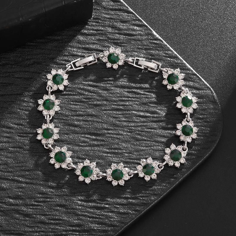 Fashionable and Exquisite Shiny Zircon Sunflower Bracelet Women's Trendy Dinner Party Jewelry Girls Gift