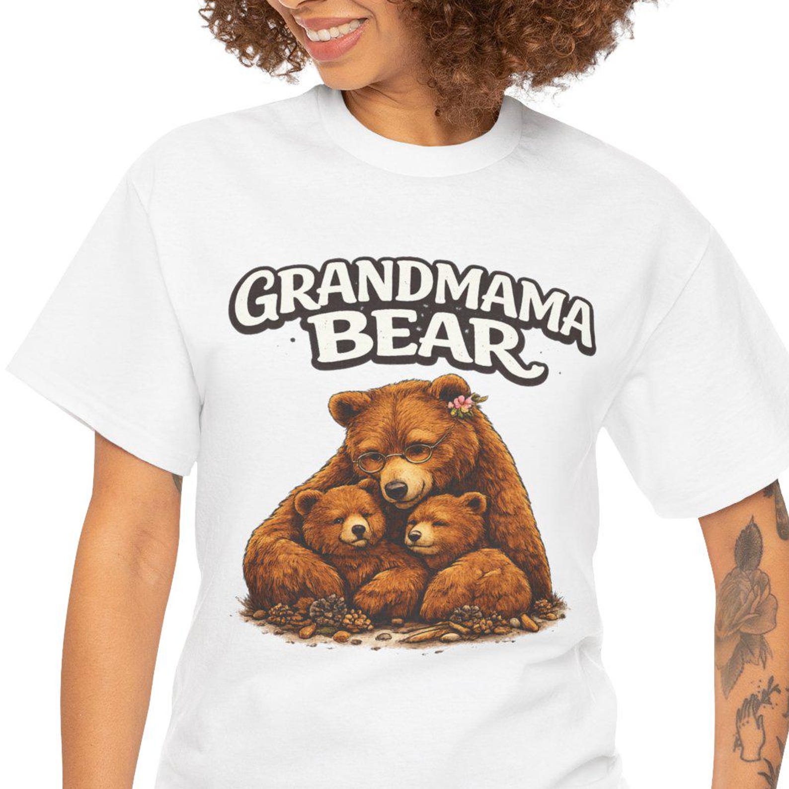 Grandmama Bear T-Shirt | Mama Bear with Cubs, Woodland Family Design 3XL