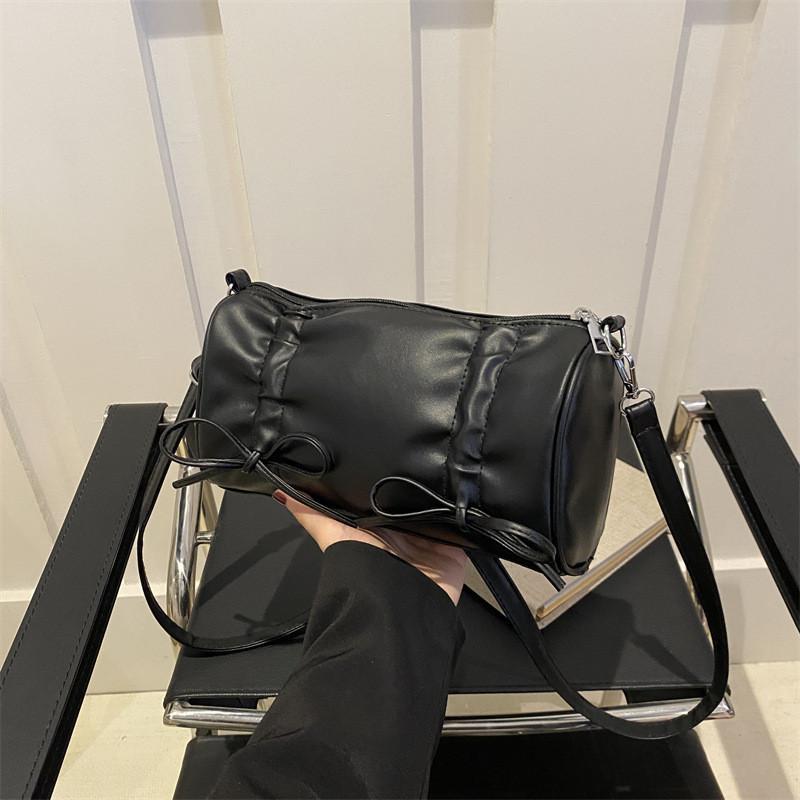 Chic Pu Leather Shoulder And Crossbody Bag With Bowknot For Women In Trendy Spring 2024 Design