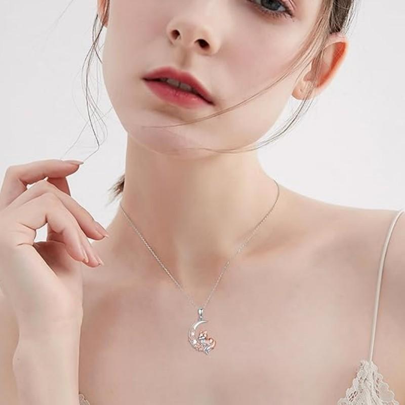 New Sen Series Unique Design Charming and Beautiful Fox Pendant Flower Moon Necklace