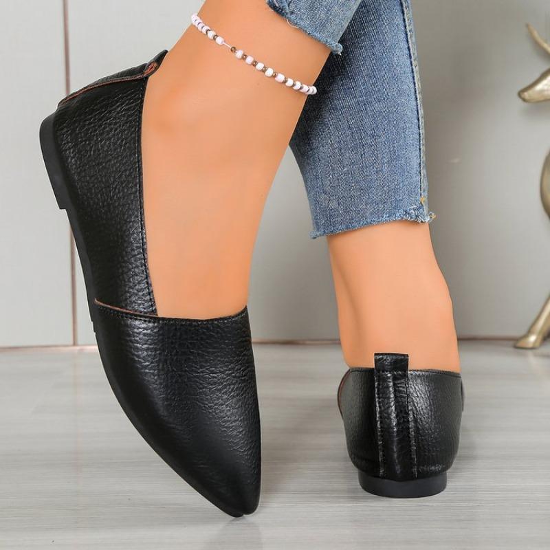 Fashion Vintage Leather Pointed Flat Shoes 2025 Women's Large Soft Sole Comfortable Spring and Summer Slip-on Casual Small Leather Shoes