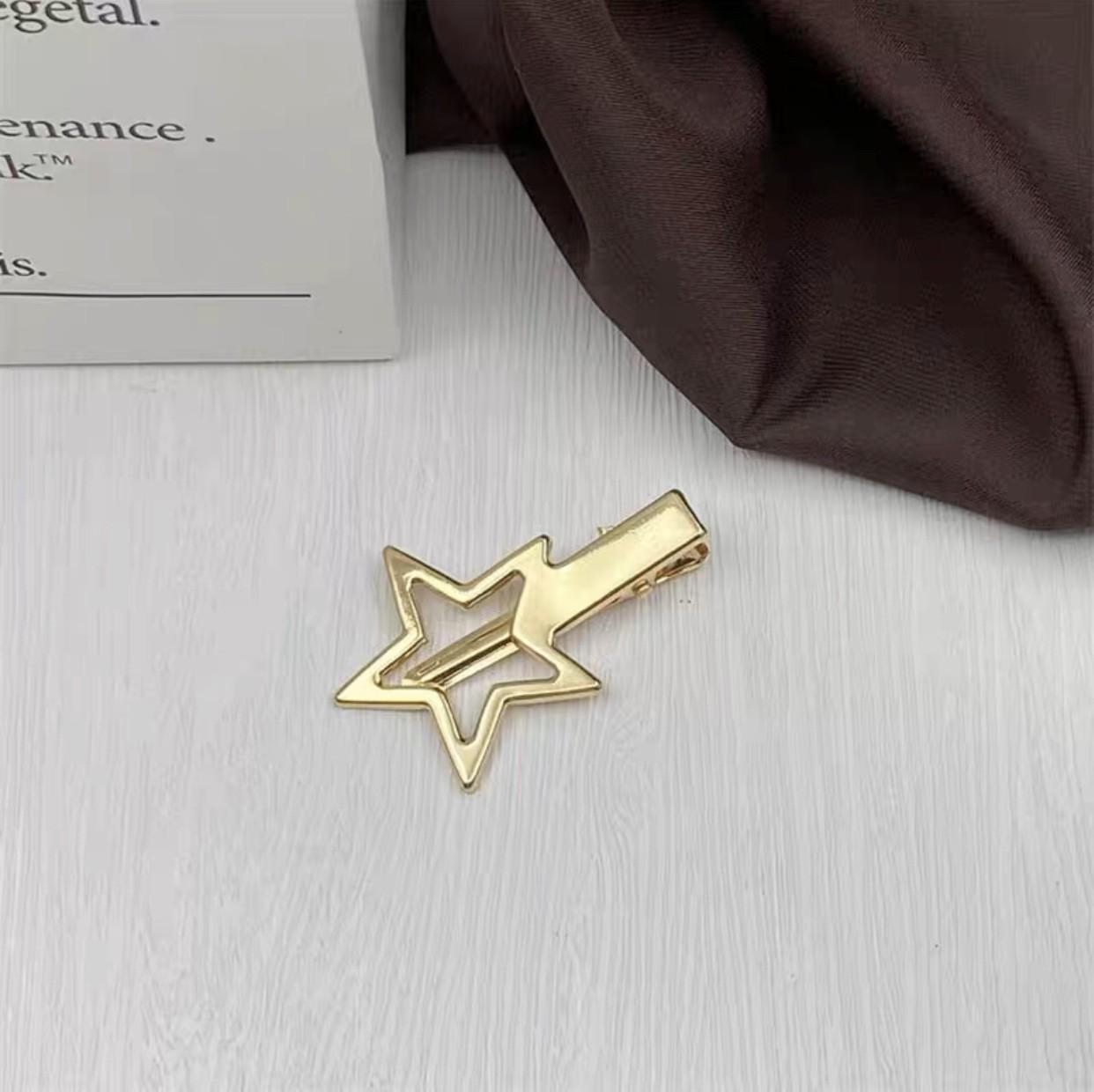 

Y2K Pink Heart Star Metal Hair Clip - Sweet Cool Style Hairpin