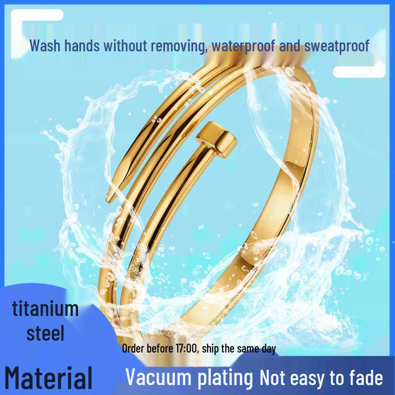 Elegante Bracciale in Acciaio Titanio Placcato Oro per Donna - Raffinato Design Europeo e Americano