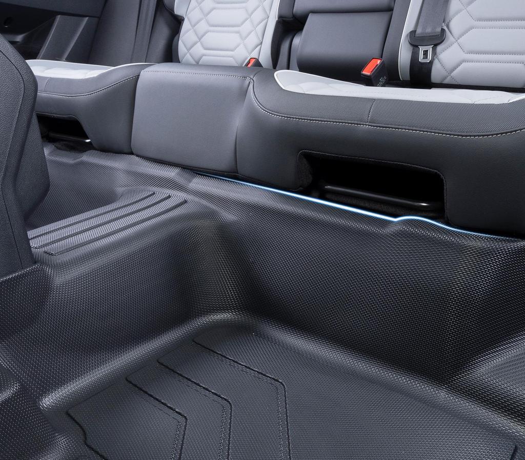 Logo Series TPE Car Floor Mats: Non-slip, Waterproof, and Wear-resistant