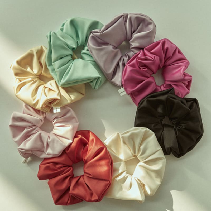 Elizabeth Moments Large Satin Scrunchie