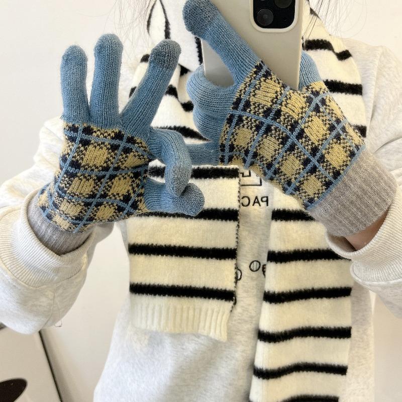 Warm gloves, women's autumn and winter knitted wool, contrasting colors, plaid, velvet, half fingers, half fingers, half fingers, students