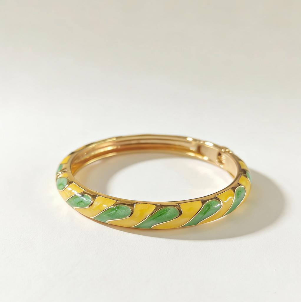 Macaron Spiral Enamel Contrasting Twist Pattern Bracelet