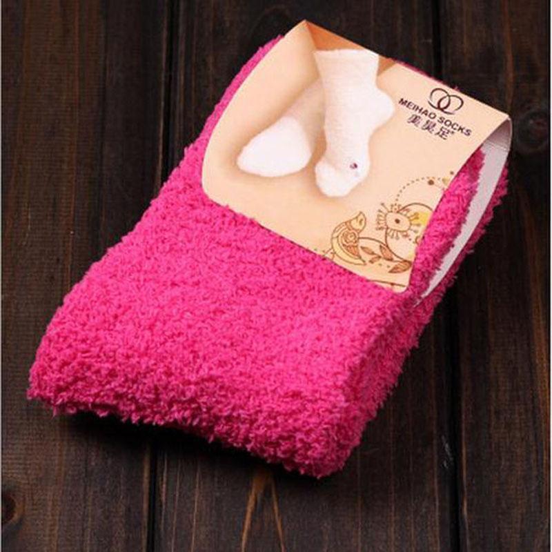 Women's Bed Socks Pure Color Fluffy Warm Winter Christmas Gift Soft Floor Home Candy Color Coral FLeece Velvet Socks Dropship