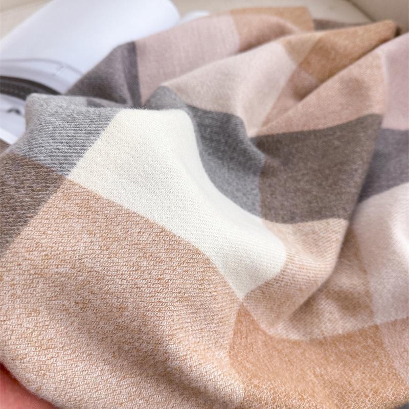 NEW Luxury Cashmere Women Plaid Scarf Winter Warm Shawl and Wrap Bandana Pashmina Long Tassel Female Foulard Thick Blanket