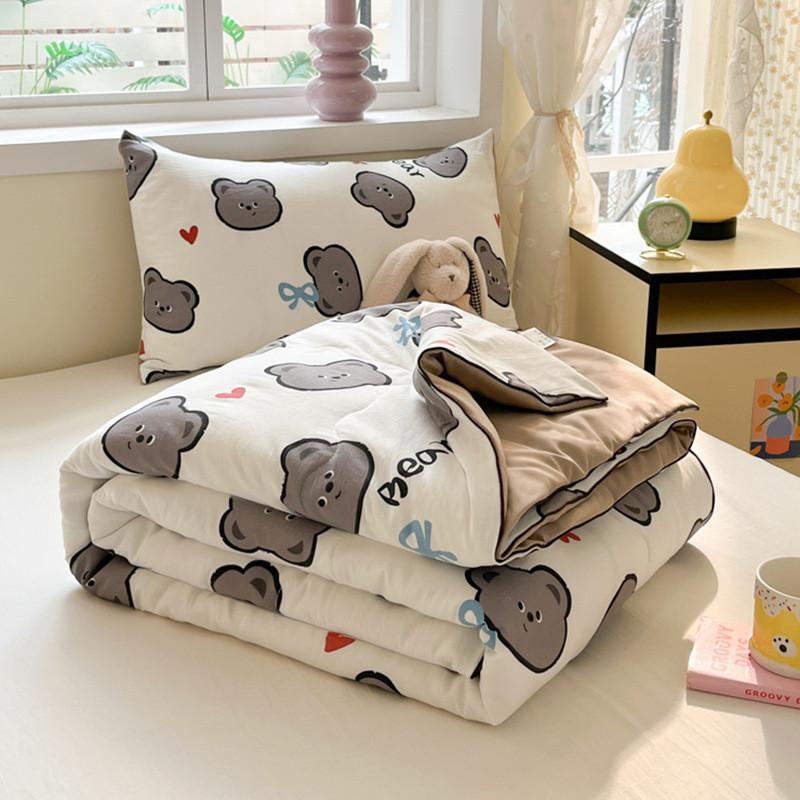 Dog Tulip Bear Rabbit Strawberry Fruit Pattern Printed Air Conditioner Quilt