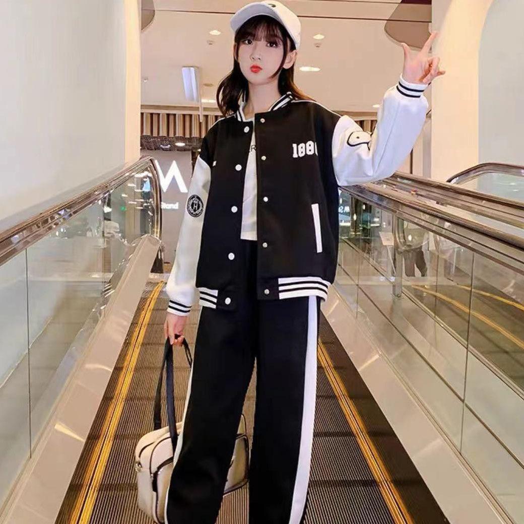 

Бейсбольная форма для девочек в корейском стиле на весну/осень 2024 года: Модные костюмы-двойки для детей среднего и старшего возраста 140